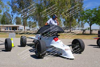 media/Jun-05-2022-CalClub SCCA (Sun) [[19e9bfb4bf]]/Around the Pits/